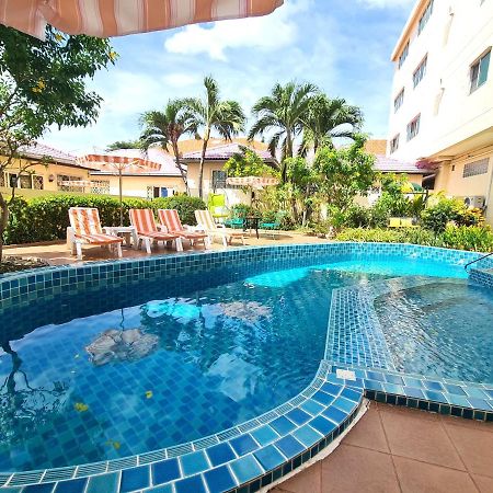 Butterfly Garden Boutique Residences By Frasier, A Lifestyle Destination Apt And Villas 1 To 3 Bedroom Units, 2 Full Bathrooms, Rain Shower, Spa Bath, Complete Kitchen, Staff 24-7,Fast Fiber Optic Wifi, 55" Smart Tv'S, Free Bbq, Pattaya Exteriör bild