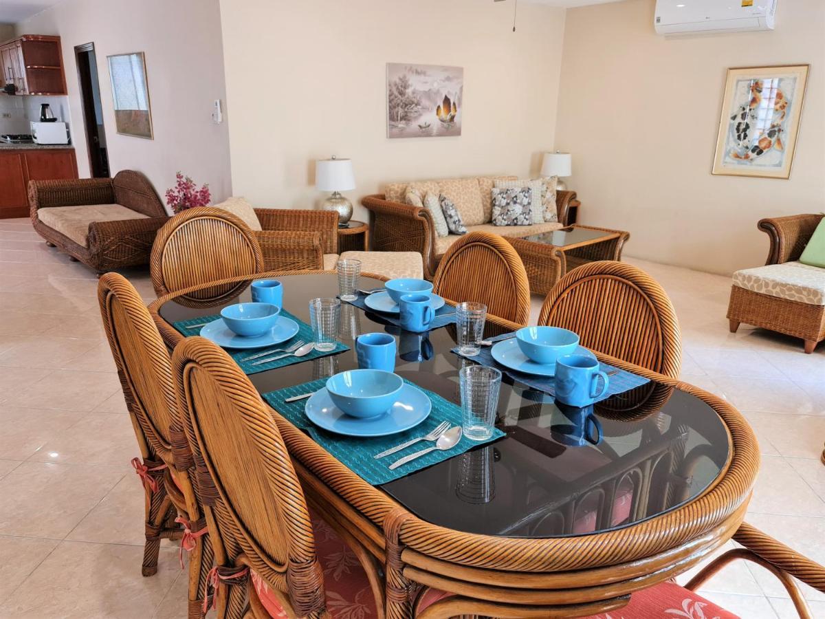 Butterfly Garden Boutique Residences By Frasier, A Lifestyle Destination Apt And Villas 1 To 3 Bedroom Units, 2 Full Bathrooms, Rain Shower, Spa Bath, Complete Kitchen, Staff 24-7,Fast Fiber Optic Wifi, 55" Smart Tv'S, Free Bbq, Pattaya Exteriör bild