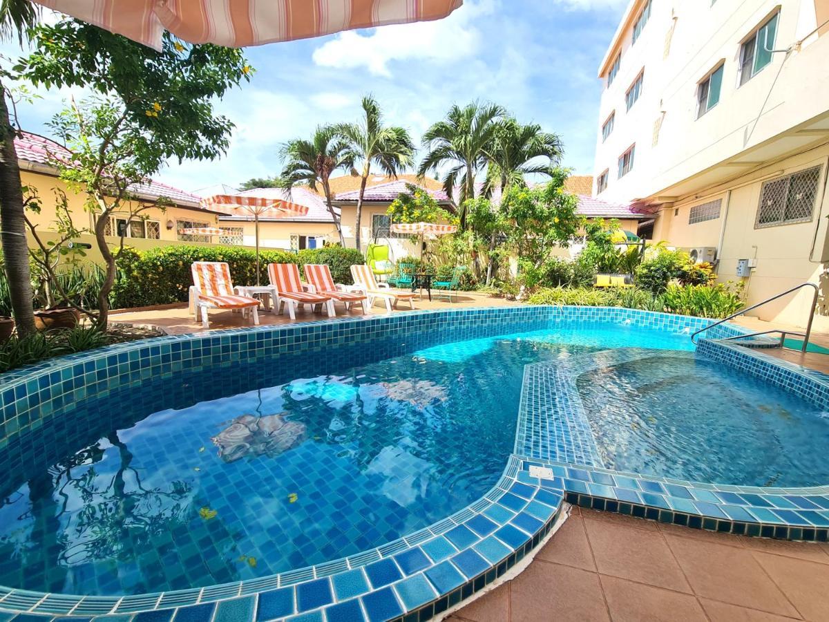 Butterfly Garden Boutique Residences By Frasier, A Lifestyle Destination Apt And Villas 1 To 3 Bedroom Units, 2 Full Bathrooms, Rain Shower, Spa Bath, Complete Kitchen, Staff 24-7,Fast Fiber Optic Wifi, 55" Smart Tv'S, Free Bbq, Pattaya Exteriör bild