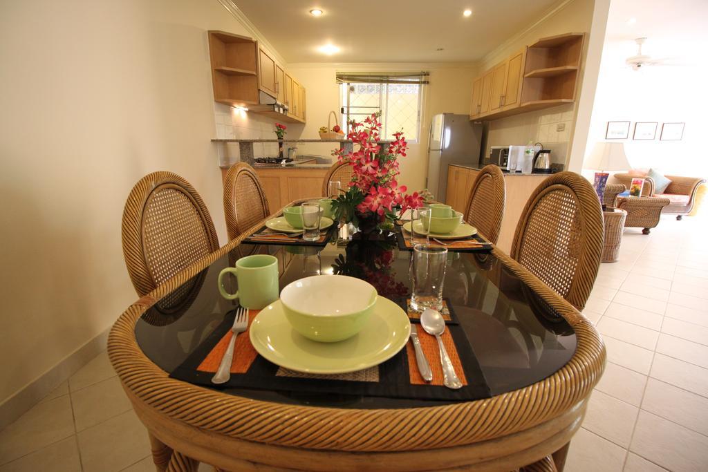 Butterfly Garden Boutique Residences By Frasier, A Lifestyle Destination Apt And Villas 1 To 3 Bedroom Units, 2 Full Bathrooms, Rain Shower, Spa Bath, Complete Kitchen, Staff 24-7,Fast Fiber Optic Wifi, 55" Smart Tv'S, Free Bbq, Pattaya Rum bild